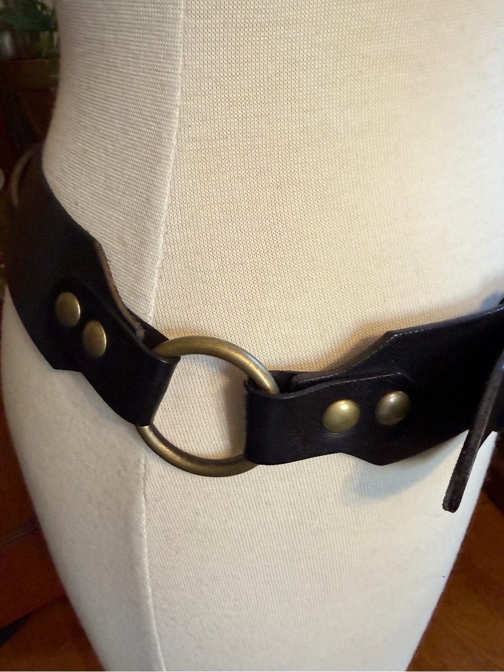 Linea Pelle Wide Black Leather Statement Adjustable Belt W/ Metal Rings Size M - Picture 4 of 16